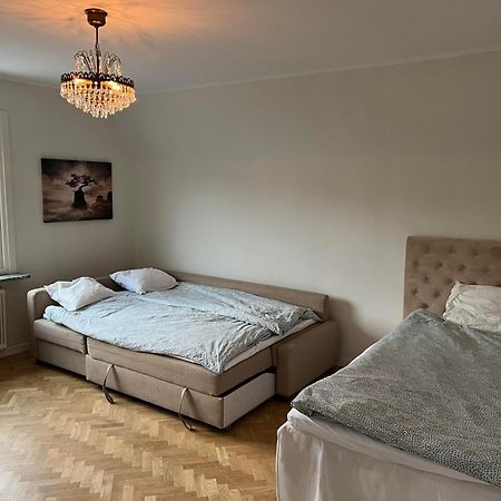 Haerligt Stort Boende I Perfekt Laege Boras Bagian luar foto